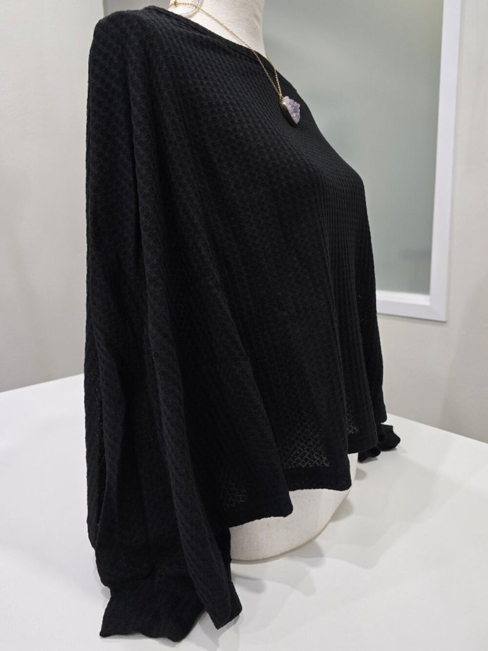 SHEIN ✦ Long Sleeve Top ✦ Black Waffle Knit Off‑Shoulder Batwing Sleeves XS NWT - Picture 5 of 13
